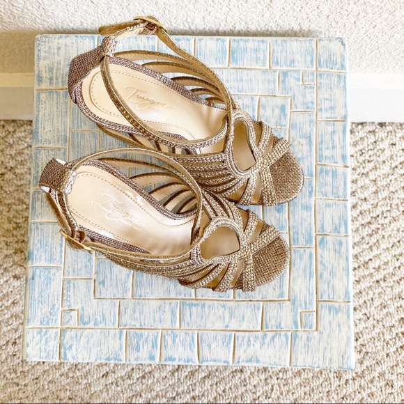 IMAGINE VINCE CAMUTO Raychel Stilettos 5 NEW - Picture 5 of 10